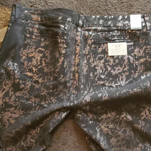 Jeans - Picture 4 of 4